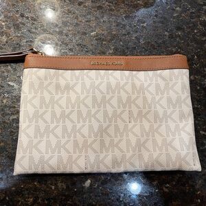 Michael Kors Logo Wristlet